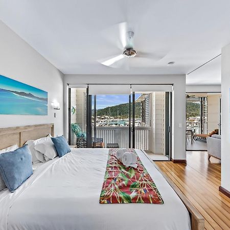 Seas The Day At The Marina Apartment Airlie Beach Exterior photo