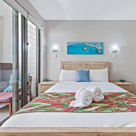 Seas The Day At The Marina Apartment Airlie Beach Exterior photo