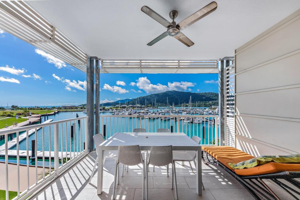 Seas The Day At The Marina Apartment Airlie Beach Exterior photo