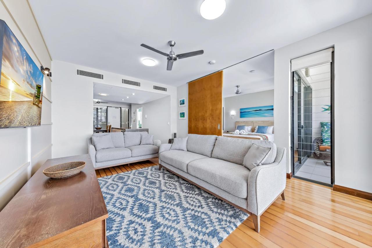Seas The Day At The Marina Apartment Airlie Beach Exterior photo