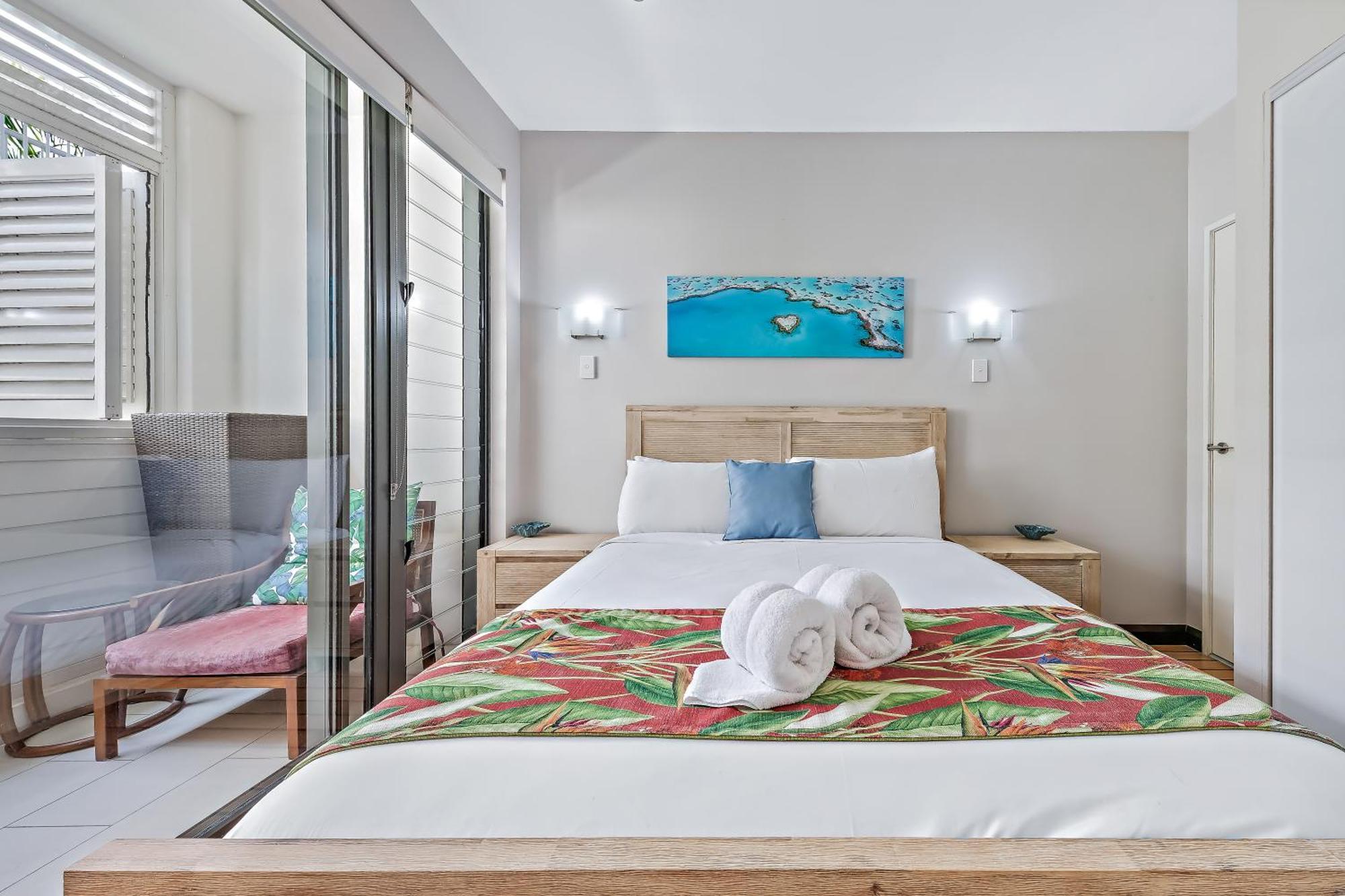 Seas The Day At The Marina Apartment Airlie Beach Exterior photo
