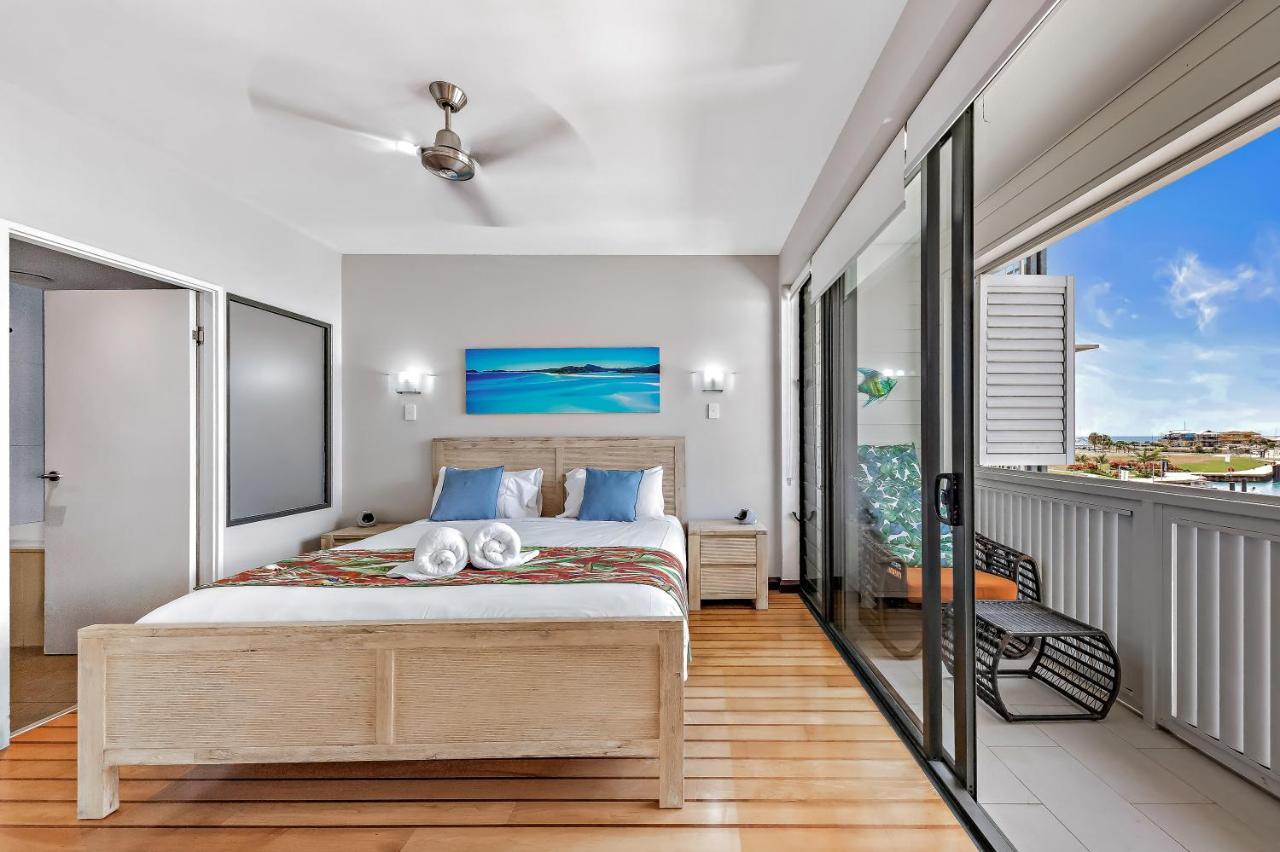 Seas The Day At The Marina Apartment Airlie Beach Exterior photo